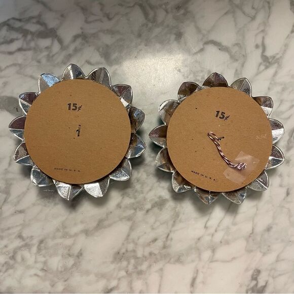 Pair of Vintage Tin Foil Metallic Green Candlestick Holders - Picture 2 of 4